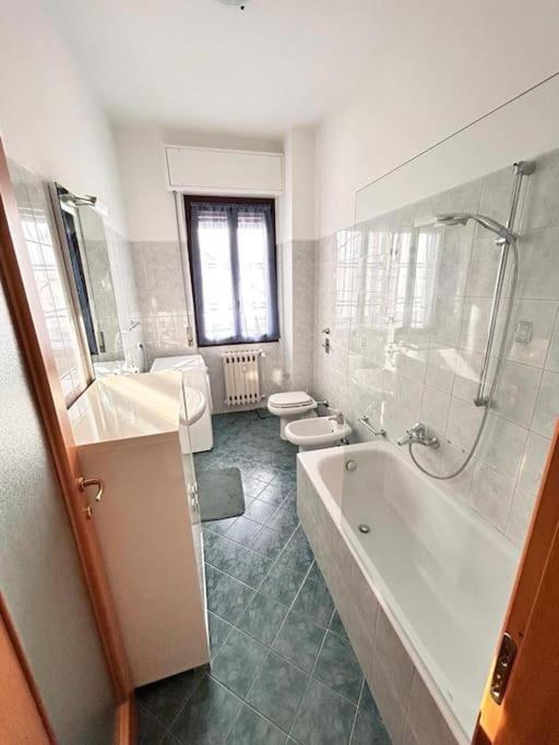 Soleo Guesthouse Monza Ngoại thất bức ảnh