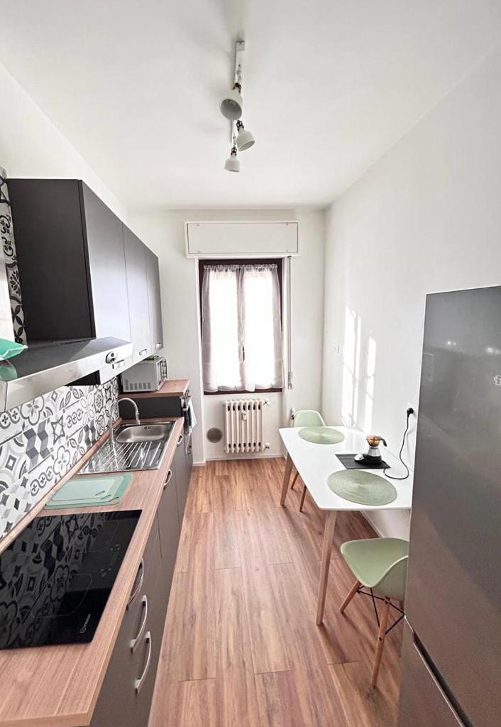 Soleo Guesthouse Monza Ngoại thất bức ảnh