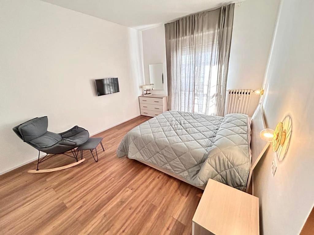 Soleo Guesthouse Monza Ngoại thất bức ảnh